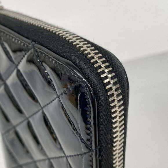 CHANEL Black Leather Wallet - Picture 6 of 11